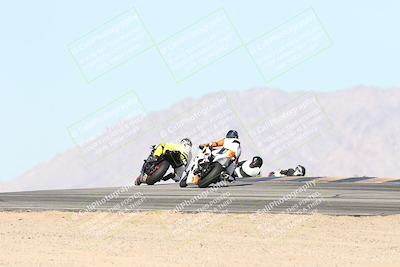 media/Nov-02-2025-CVMA (Sun) [[337aff29ab]]/Race 5-Amateur Formula Middleweight/